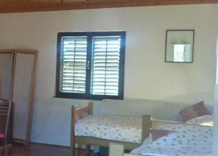 With Parking Space - 15613 Углян